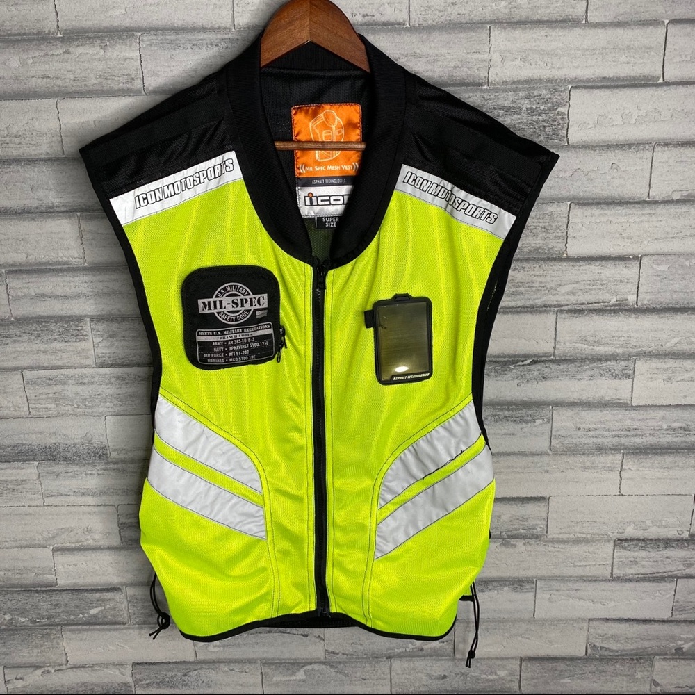 Icon motorcycle vest size super reflective storage